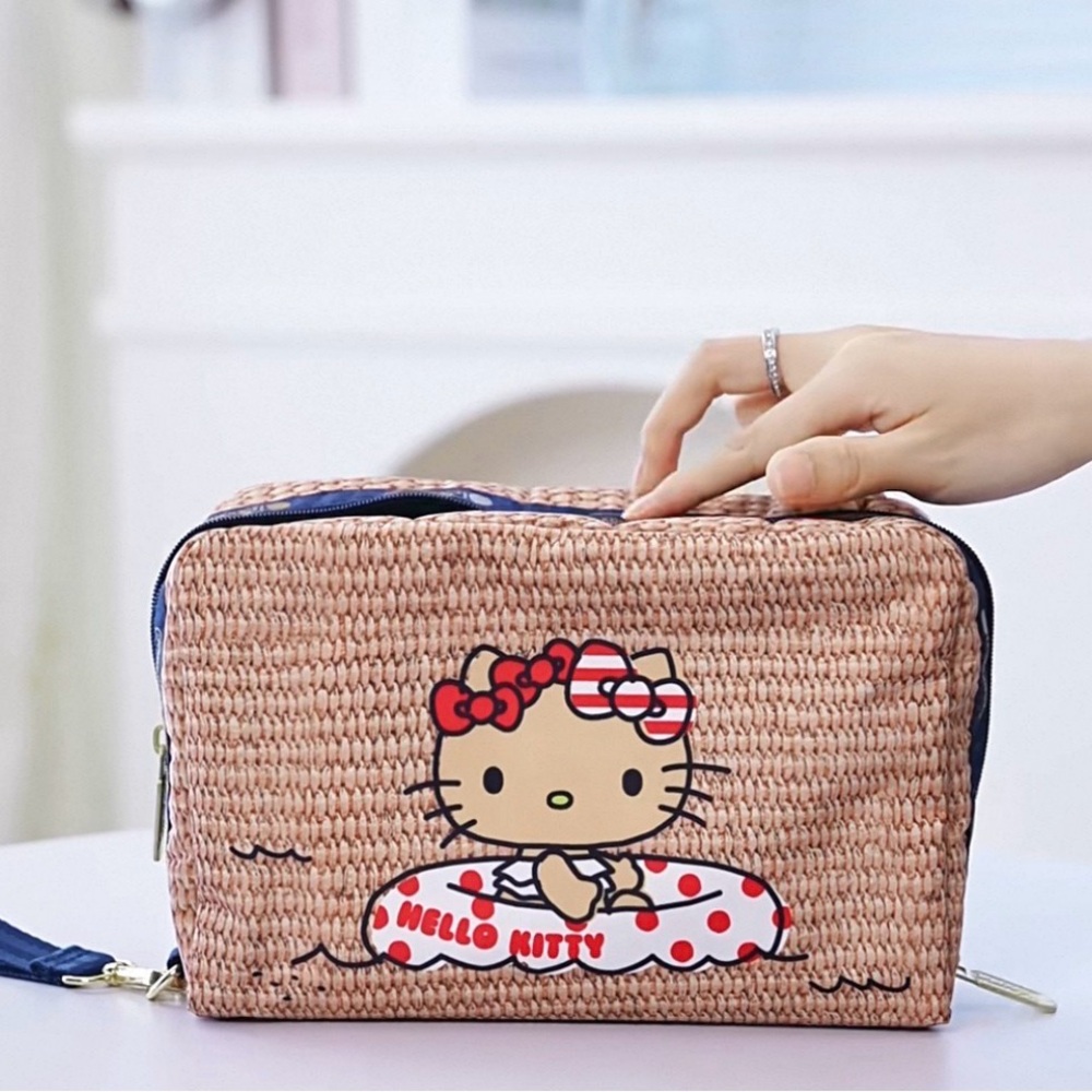 Hello Kitty Le SportSac Tan Kitty cosmetics bag NEW Authentic - Picture 2 of 8